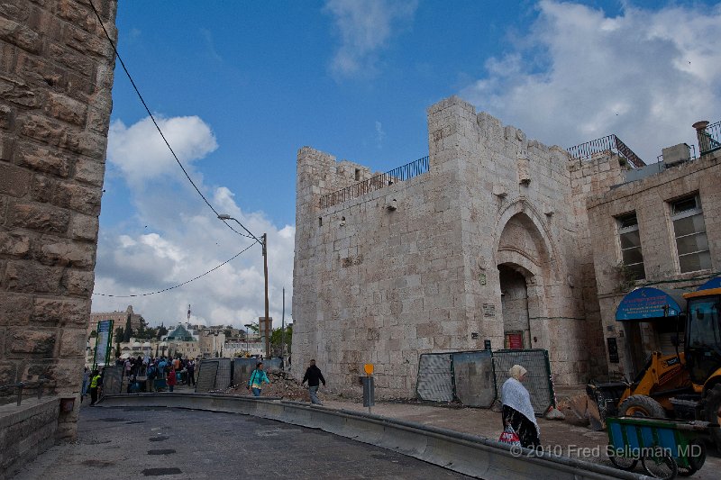 20100408_083733 D3.jpg - Entering the old city via the Jaffa Gate